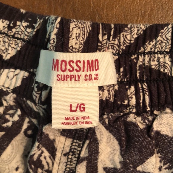 Mossimo pattern shorts - Picture 3 of 3